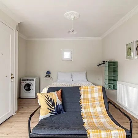 Flat With Terrace In Balat, Fatih Апартаменты *